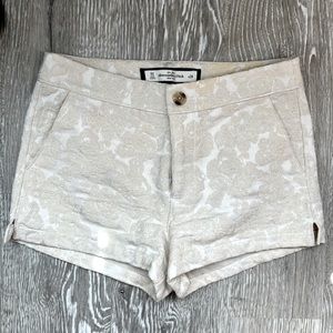 Abercrombie & Fitch - SIZE 00